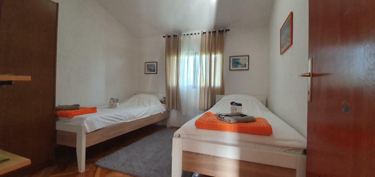 Apartman Suky Sukošan Dış mekan fotoğraf